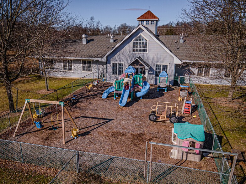 More Photos Of 466 State Route 12, Flemington Schools For Lease