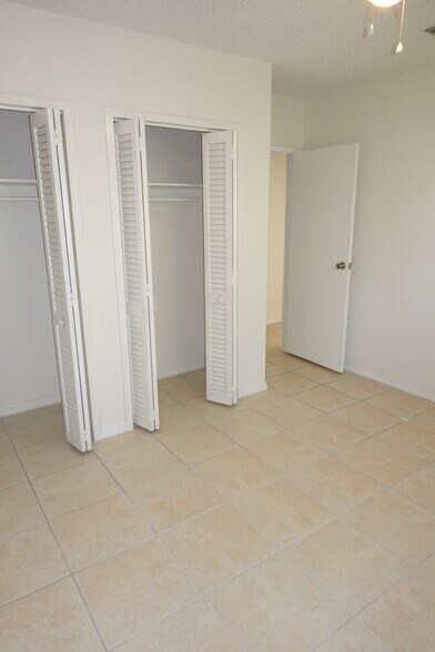 More Photos Of 2887 S Osceola Ave, Orlando Office For Sale