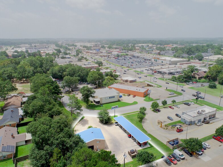 More Photos Of 206 Winchester Dr, Tyler Carwash For Sale