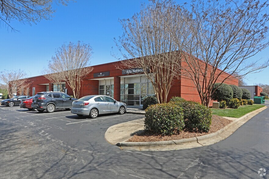 More Photos Of 7021 Albert Pick Rd, Greensboro Light Distribution For Lease