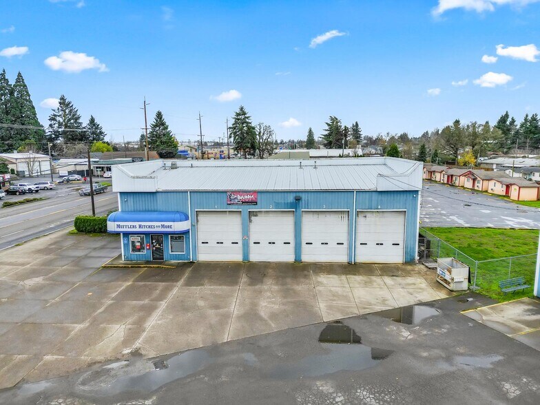 More Photos Of 555 N Pacific Hwy, Woodburn Auto Repair For Sale