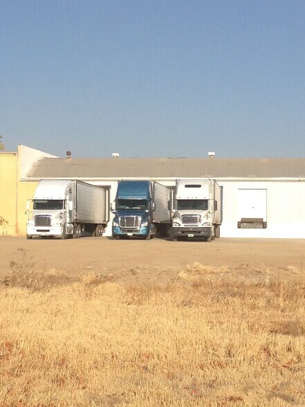 More Photos Of 11265 Famoso Porterville Hwy, Delano Refrigeration Cold Storage For Sale