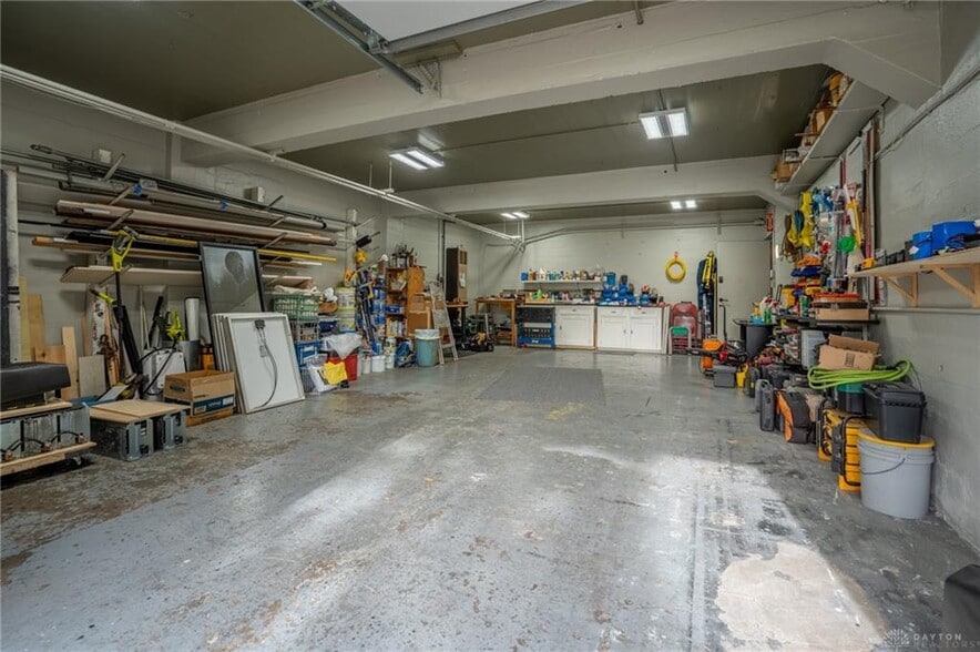 More Photos Of 324 Jones St, Dayton Office For Sale