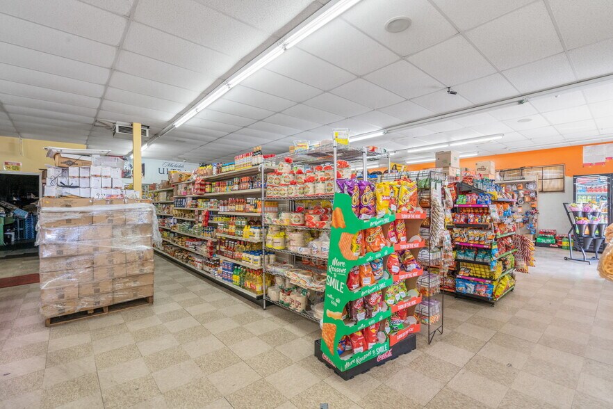 More Photos Of 10236 Long Beach Blvd, Lynwood Supermarket For Sale