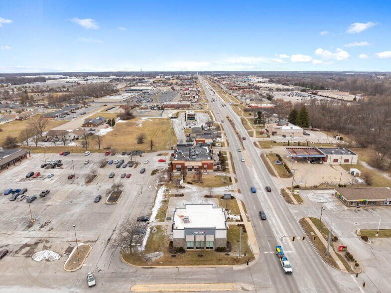 More Photos Of 1306 N State St, Greenfield Freestanding For Sale