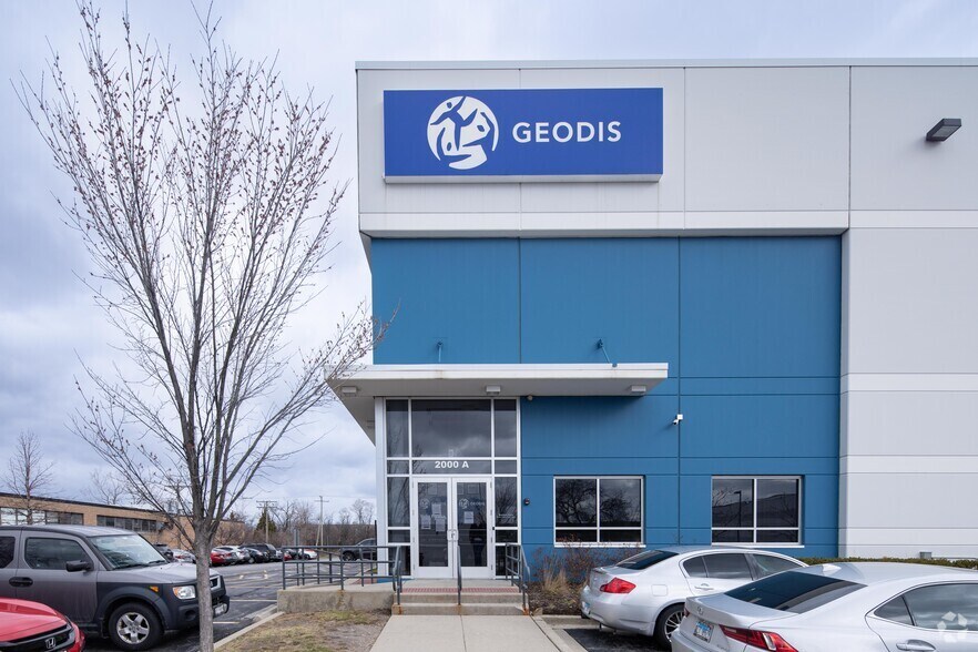 More Photos Of 2000 Arthur Ave, Elk Grove Village Distribution For Lease