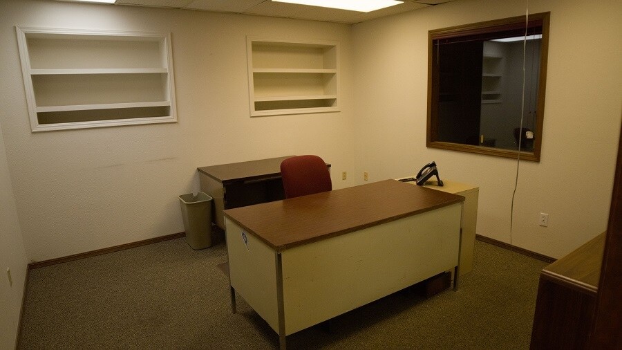 More Photos Of 4310 Oklahoma Ave, Woodward Distribution For Sale