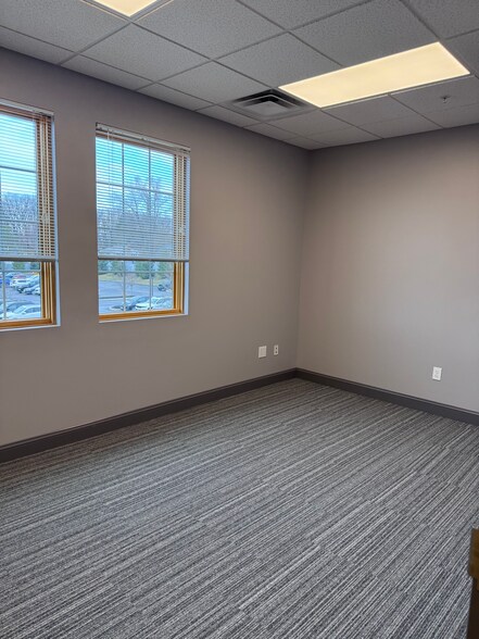 More Photos Of 399 Albany Shaker Rd, Loudonville Freestanding For Lease