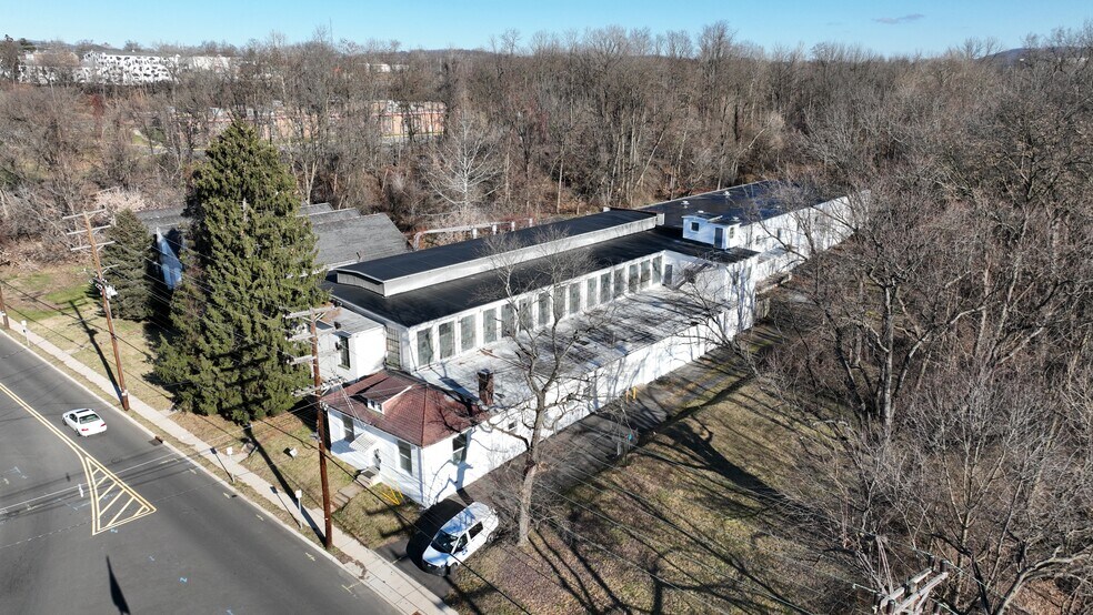 More Photos Of 555 Warren St, Phillipsburg Warehouse For Sale