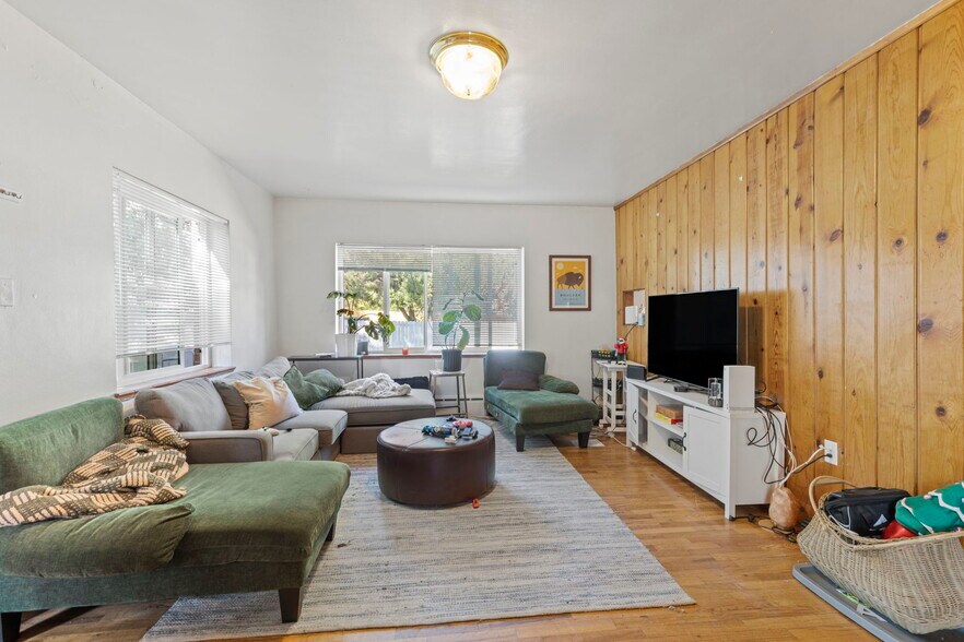 More Photos Of 735 17th St, Boulder Apartments For Sale