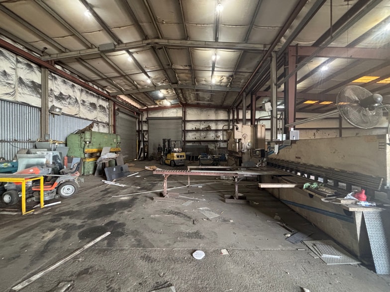 More Photos Of 424 Shelton Rd, West Columbia Industrial For Sale