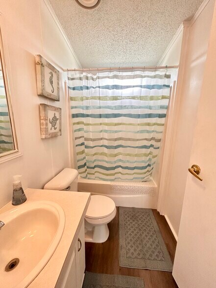 More Photos Of 6501 Boatyard Dr, Hudson Specialty For Sale