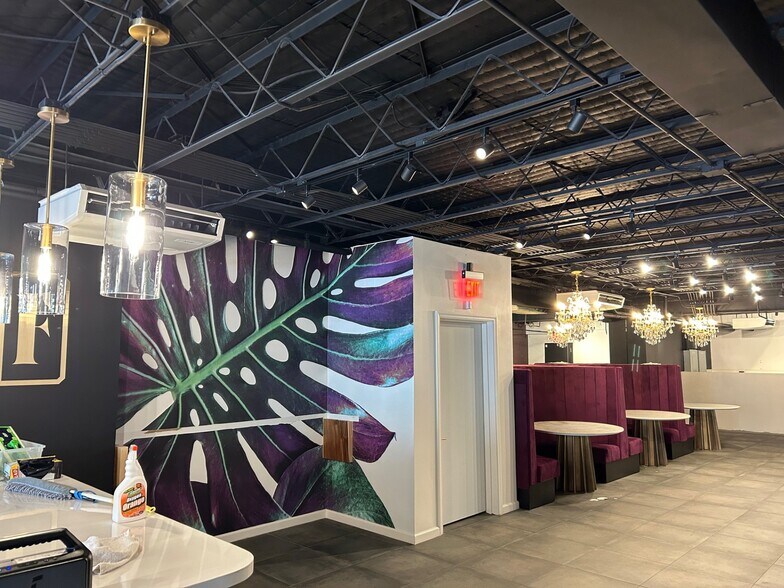 More Photos Of 3457 Waialae Ave, Honolulu Storefront Retail Office For Lease