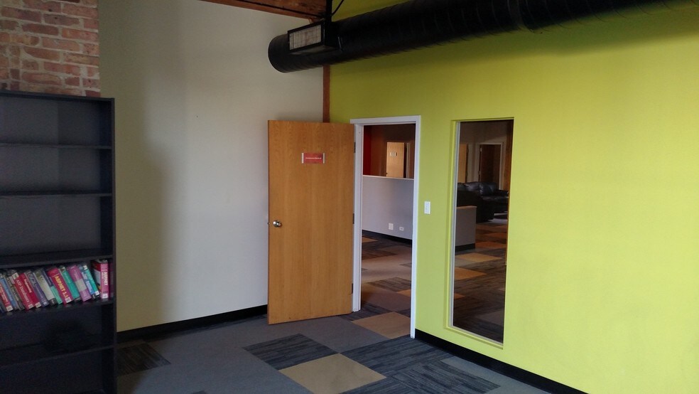 More Photos Of 216 S Jefferson St, Chicago Loft Creative Space For Sale