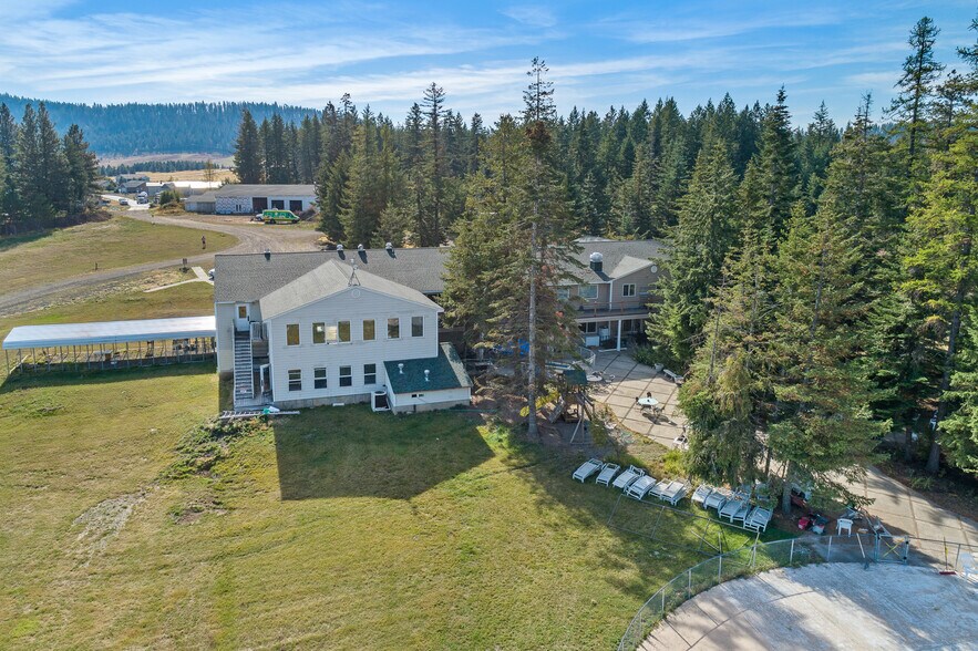 More Photos Of 30400 S Sunray Trl, Worley Lodge Meeting Hall For Sale