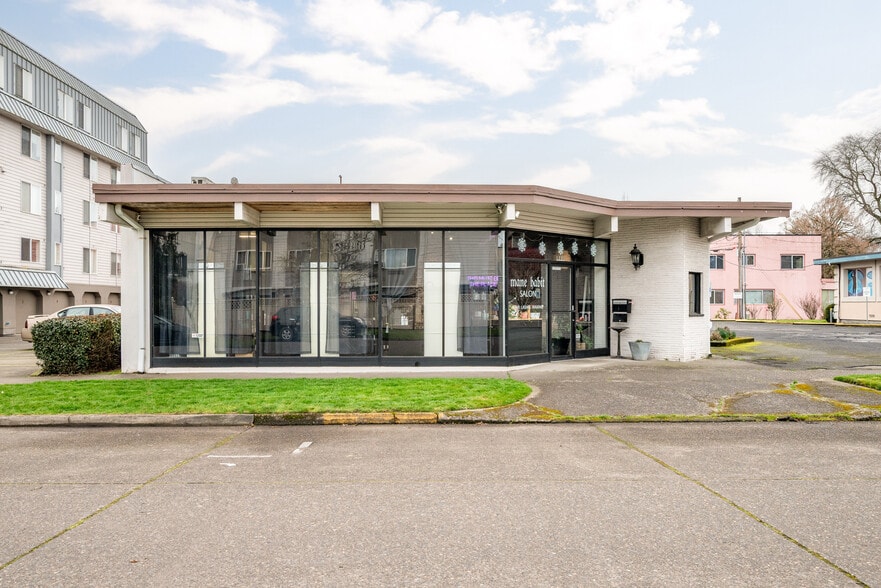 More Photos Of 1221-1227 17th Ave, Longview Loft Creative Space For Sale