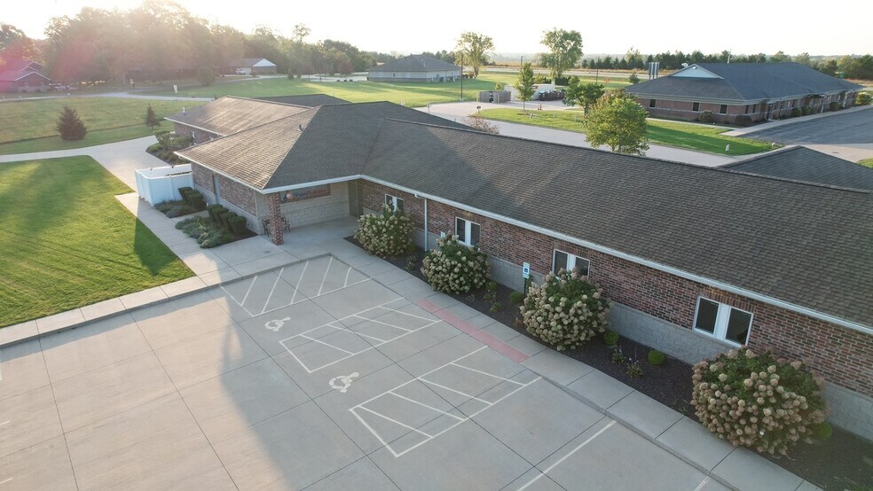 More Photos Of 90 Eastgate Dr, Washington Medical For Sale
