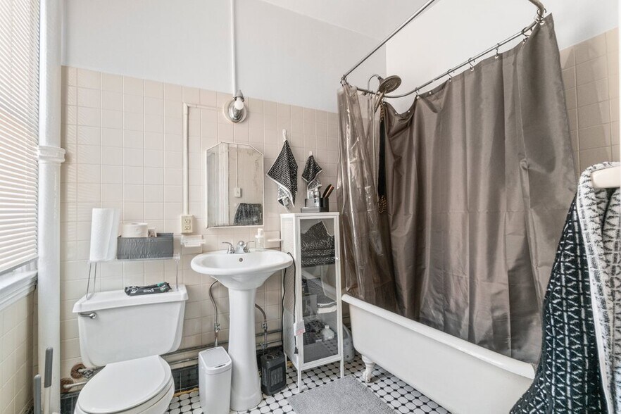 More Photos Of 645 Washington Blvd, Baltimore Apartments For Sale