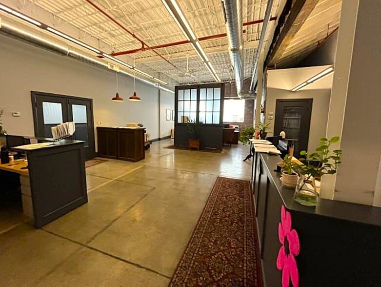 More Photos Of 501 Cornwall Ave, Buffalo Manufacturing For Sale