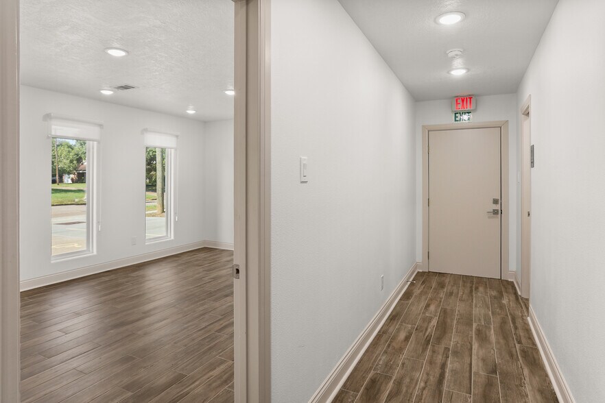 More Photos Of 1807 Grand Ave, Liberty Office For Lease