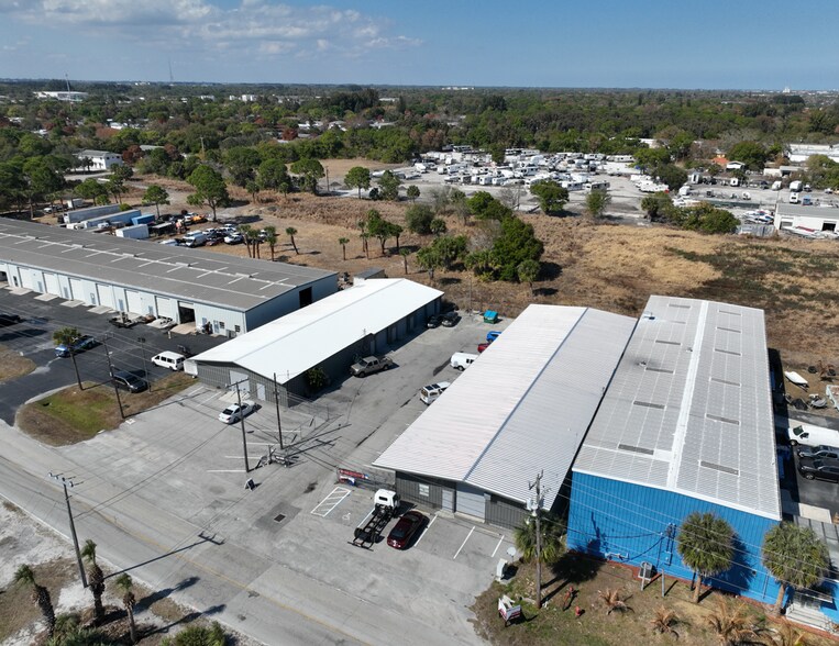 More Photos Of 408-412 Farmers Market Rd, Fort Pierce Warehouse For Sale