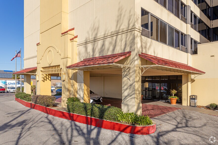 More Photos Of 2610 Williams Blvd, Kenner Hotel For Sale