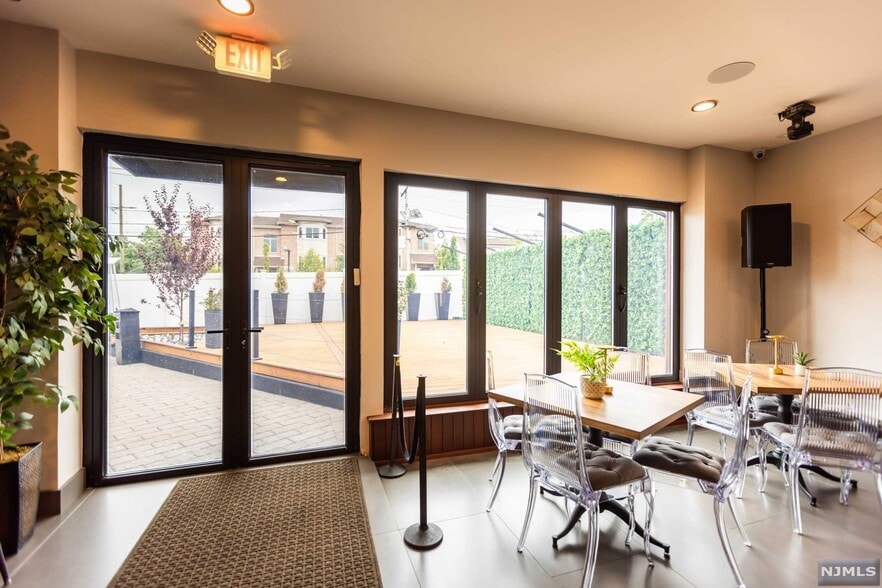 More Photos Of 526 Anderson Ave, Cliffside Park General Retail For Sale