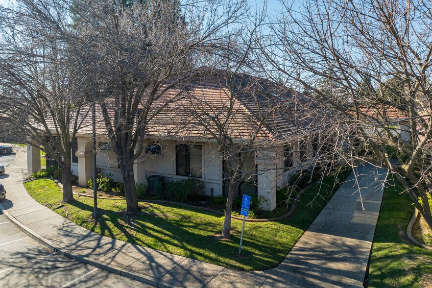 More Photos Of 437 Century Park Dr, Yuba City Office Residential For Lease