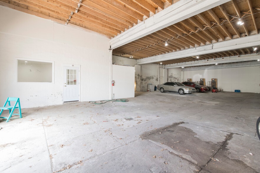 More Photos Of 4233-37 Park, Philadelphia Light Distribution For Sale