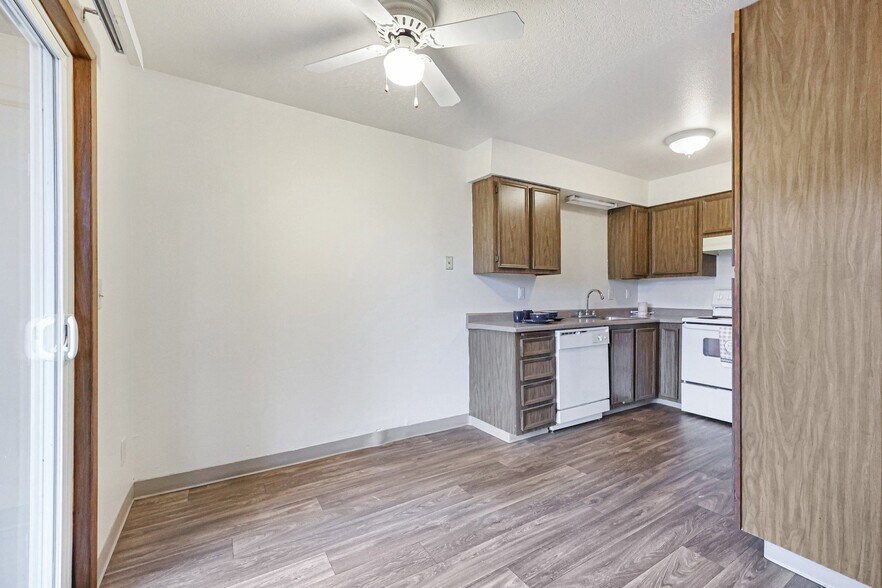 More Photos Of 17726 SE Division St, Portland Apartments For Sale