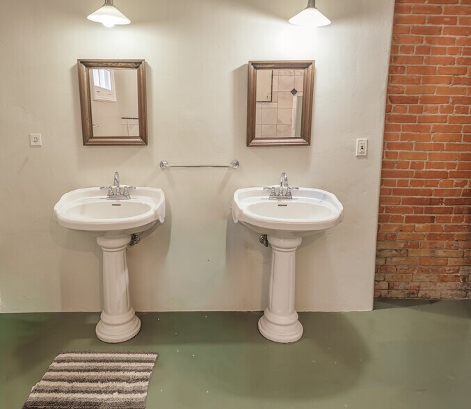 More Photos Of 310 E 2nd St, Trinidad Hospitality For Sale