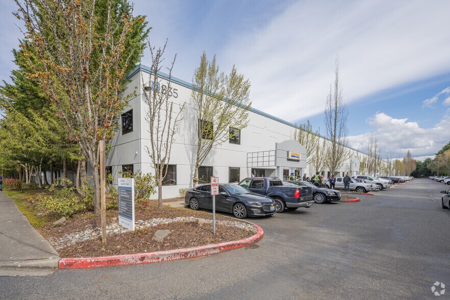Primary Photo Of 835 S 192nd St, Seatac Warehouse For Lease