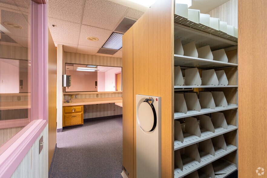 More Photos Of 4000 Physicians Blvd, Bakersfield Medical For Sale