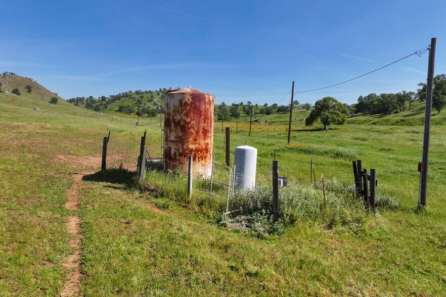 More Photos Of Driver 152, Orosi Land For Sale