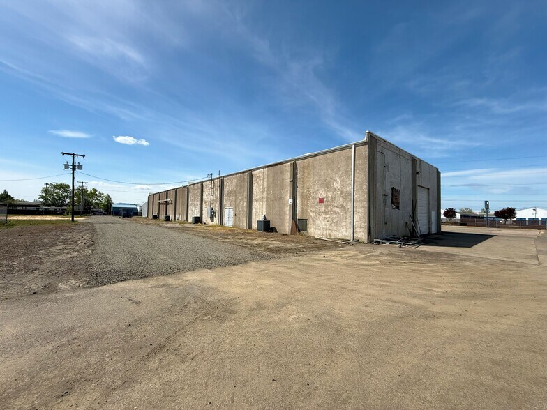 More Photos Of 250 Queen Ave SW, Albany Warehouse For Sale