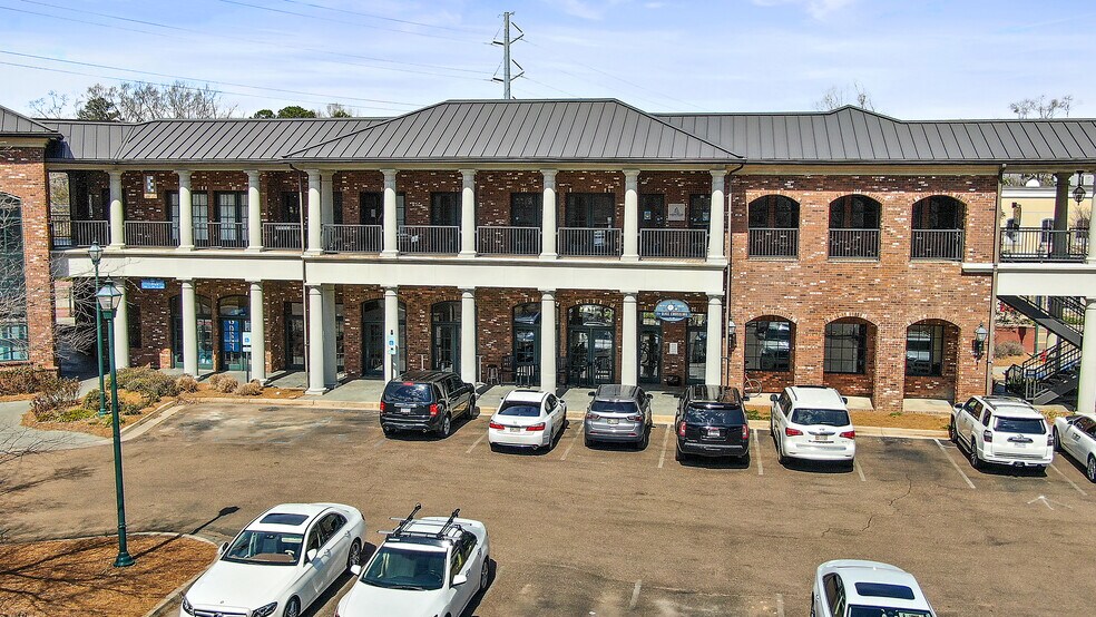 More Photos Of 113-115 W Jackson Ave, Ridgeland Unknown For Lease