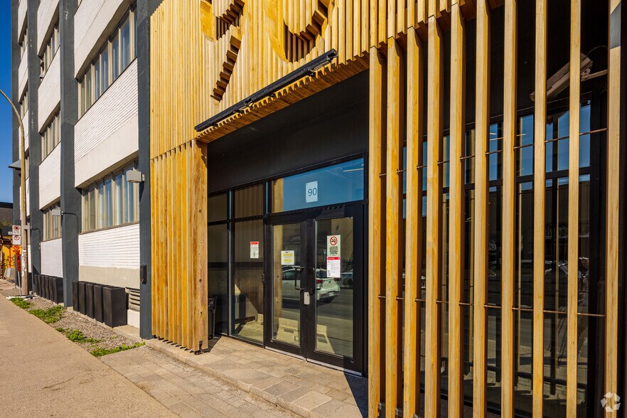 More Photos Of 90 Rue Beaubien O, Montréal Loft Creative Space For Lease