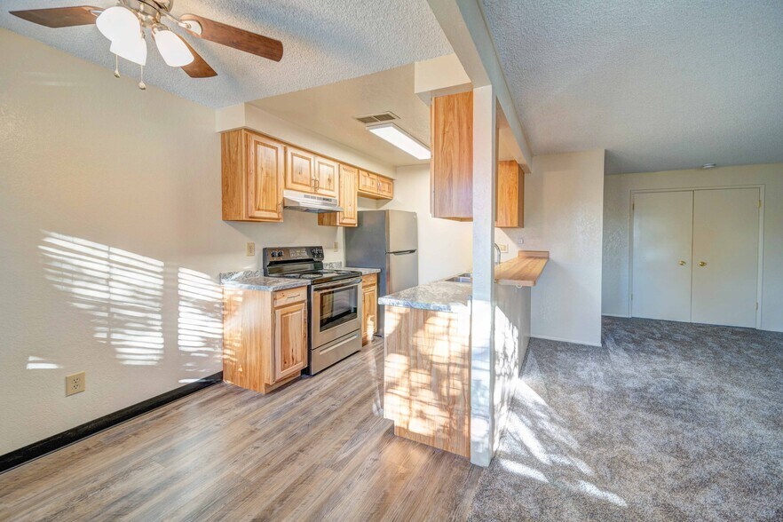 More Photos Of 2351 Victor Ave, Redding Apartments For Sale