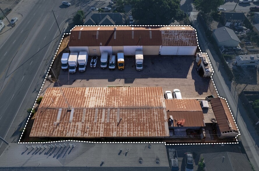 More Photos Of 2715 E Vineyard Ave, Oxnard Warehouse For Lease