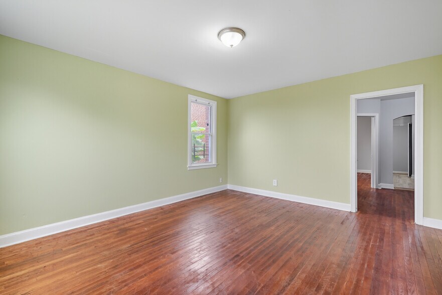 More Photos Of 3919 R St SE, Washington Apartments For Sale