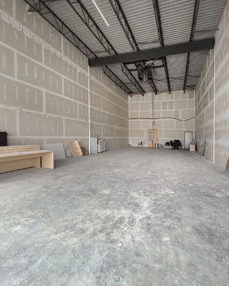 More Photos Of 10441 99 Av, Fort Saskatchewan General Retail For Sale