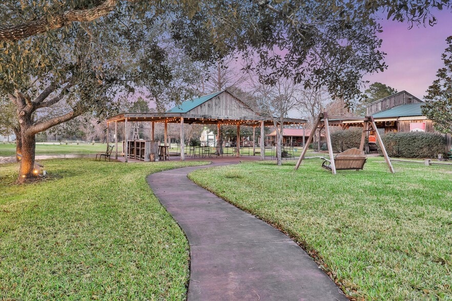 More Photos Of Wedding Venue, Conroe Lodge Meeting Hall For Sale