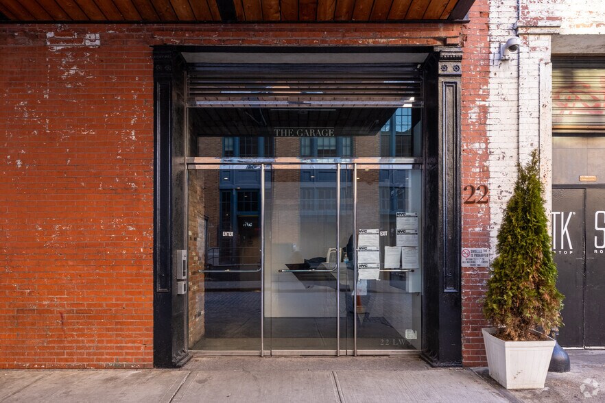 More Photos Of 22 Little West 12th St, New York Office For Lease