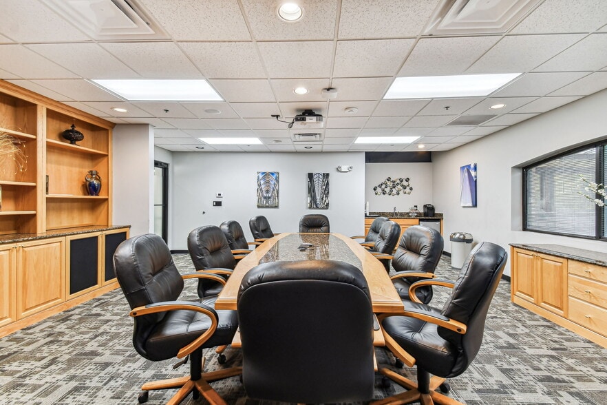 More Photos Of 2701 W Busch Blvd, Tampa Office For Sale