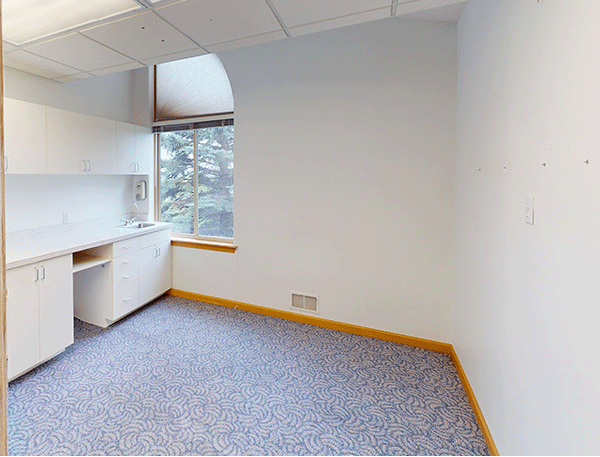 More Photos Of 1503 Glastonbury Dr, Saint Johns Medical For Sale