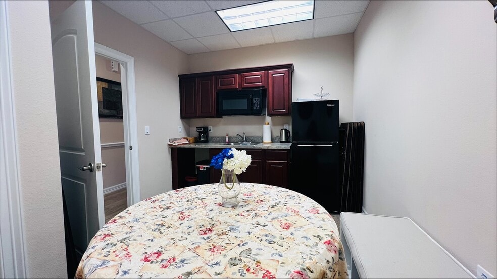 More Photos Of 16310 State Highway 249, Houston Office For Sale