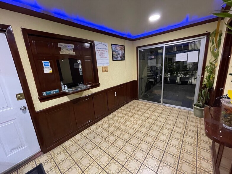 More Photos Of 1714 E Us-190 Hwy, Copperas Cove Hotel For Sale