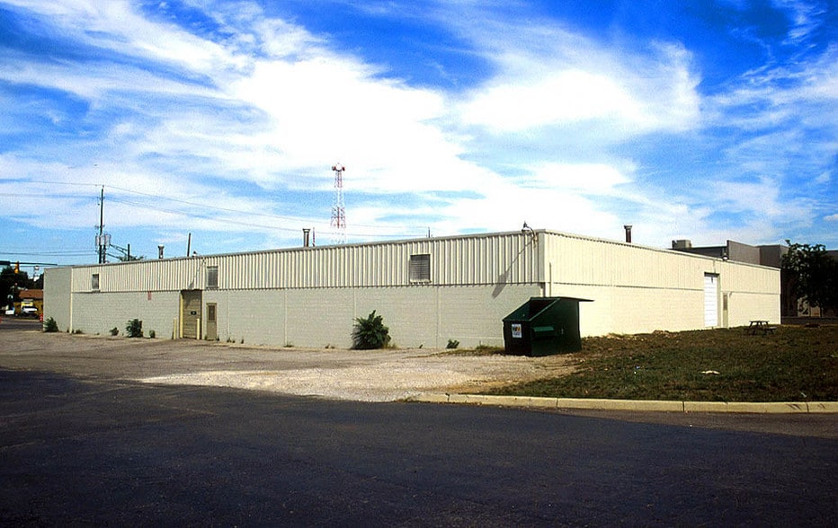 More Photos Of 967 W Goodale Blvd, Columbus Warehouse For Lease