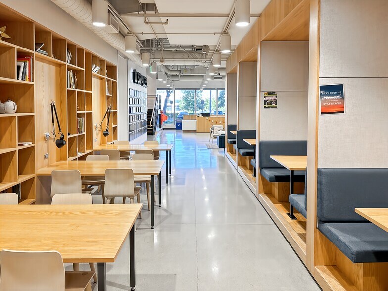 More Photos Of 530 Technology Dr, Irvine Coworking Space