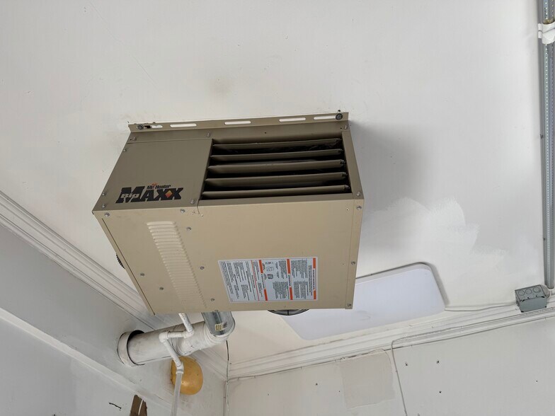 More Photos Of 462 3rd Ave, Brooklyn Storefront Retail Residential For Lease